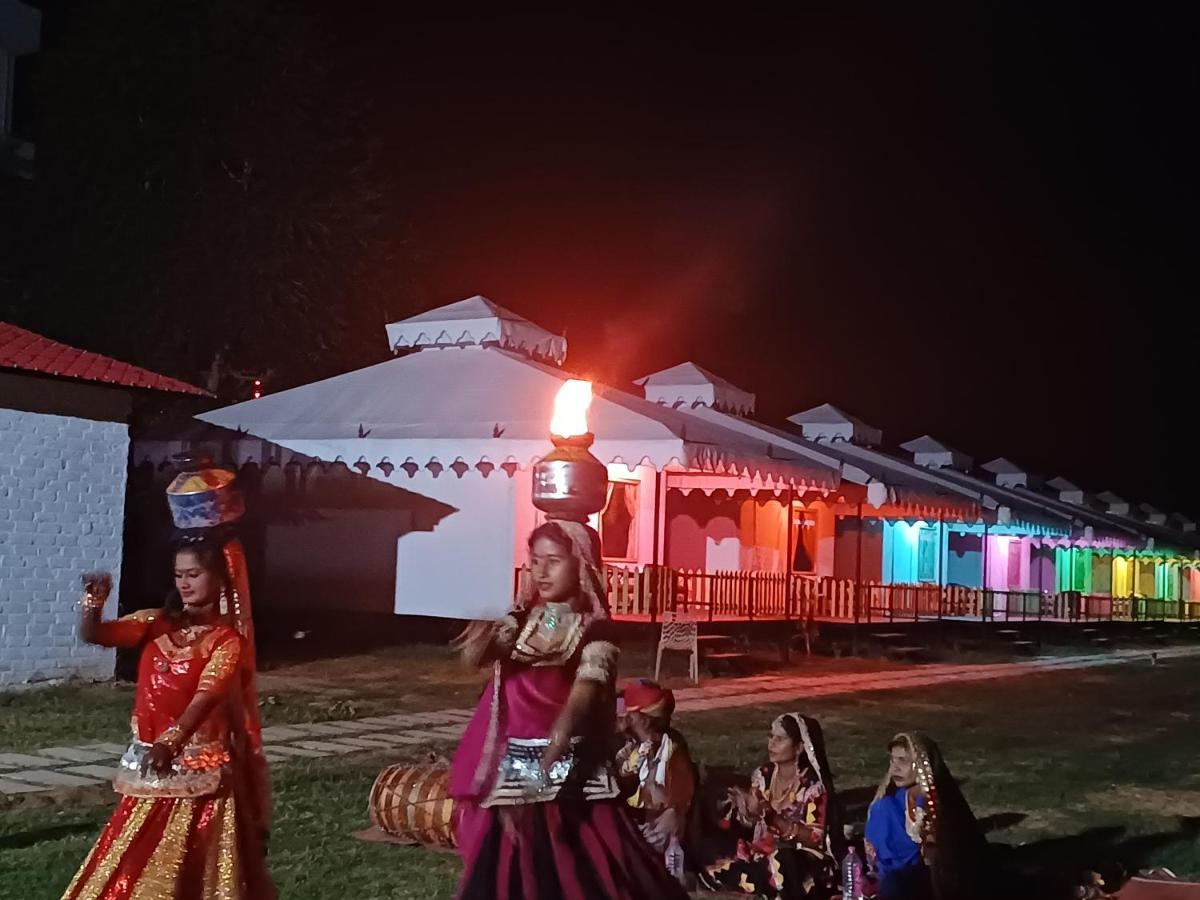 Royal Pushkar Camps- A Luxury Camp Resort מראה חיצוני תמונה