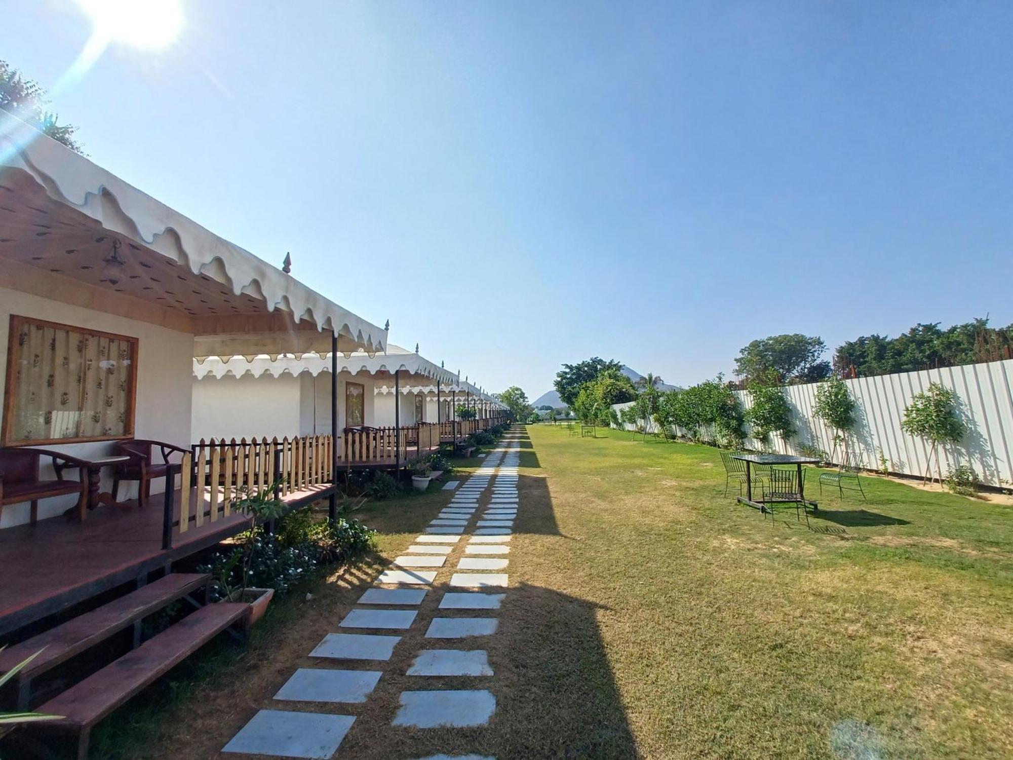 Royal Pushkar Camps- A Luxury Camp Resort מראה חיצוני תמונה