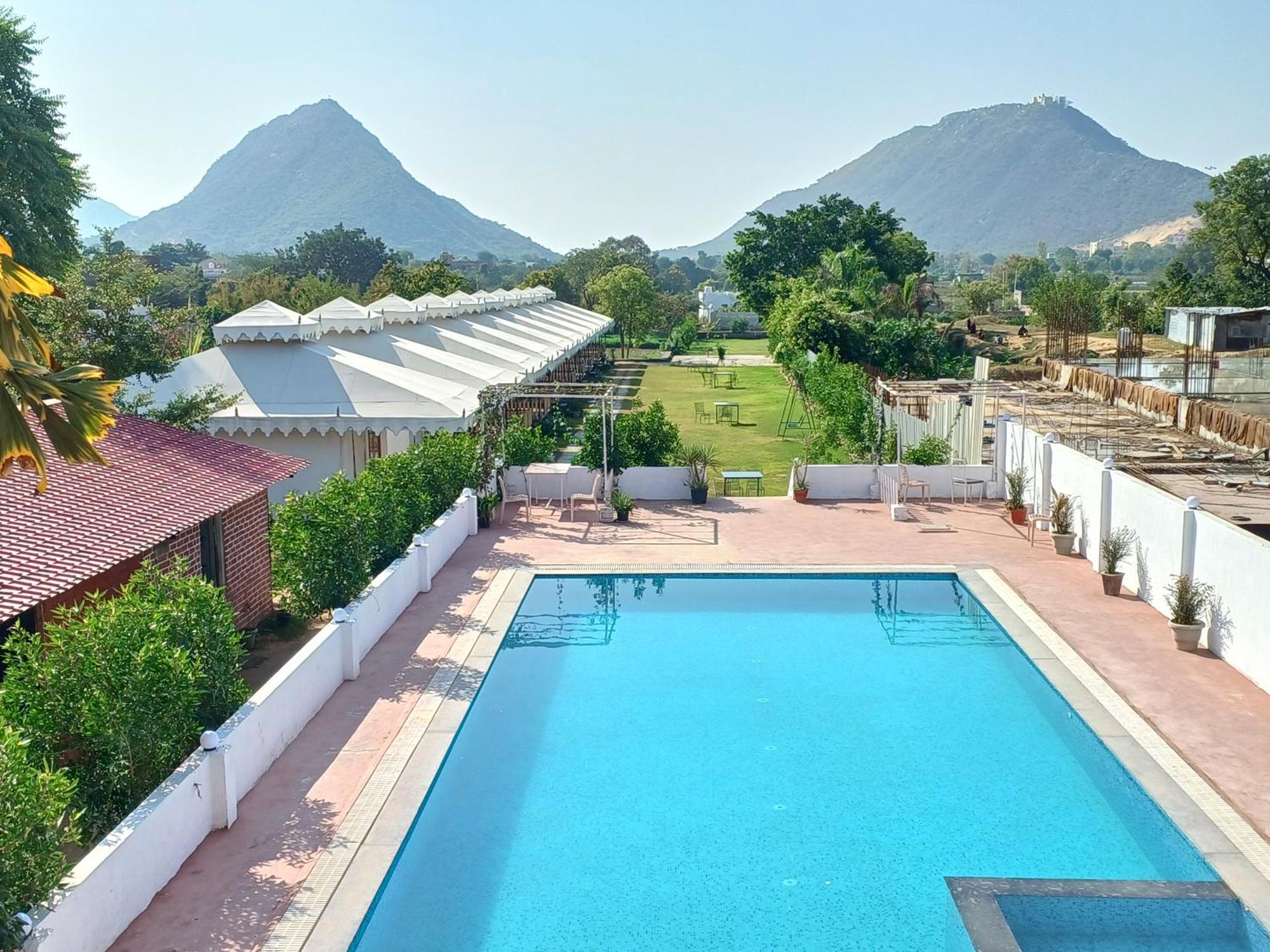 Royal Pushkar Camps- A Luxury Camp Resort מראה חיצוני תמונה